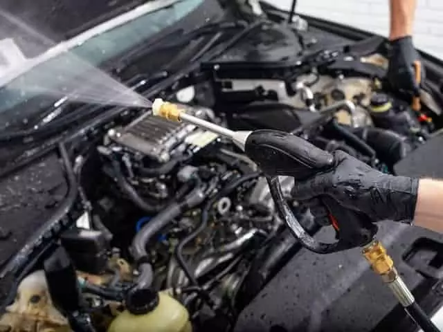 Professzionális motormosás az elektronika védelmével Professzionális motormosás az elektronika védelmével - partnereink ajánlásával
